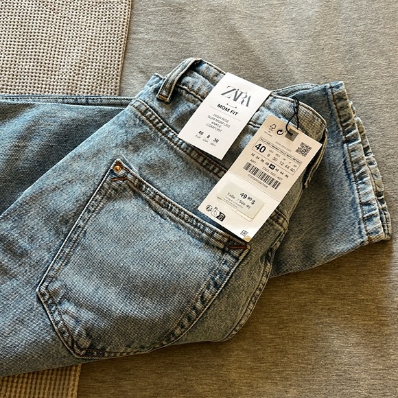 Zara High rise slim Mom ankle jeans - Picture 2 of 6